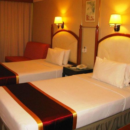 Silam Dynasty Hotel Лахад-Дату Экстерьер фото