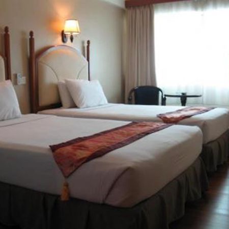 Silam Dynasty Hotel Лахад-Дату Экстерьер фото
