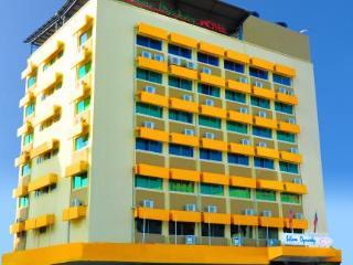 Silam Dynasty Hotel Лахад-Дату Экстерьер фото