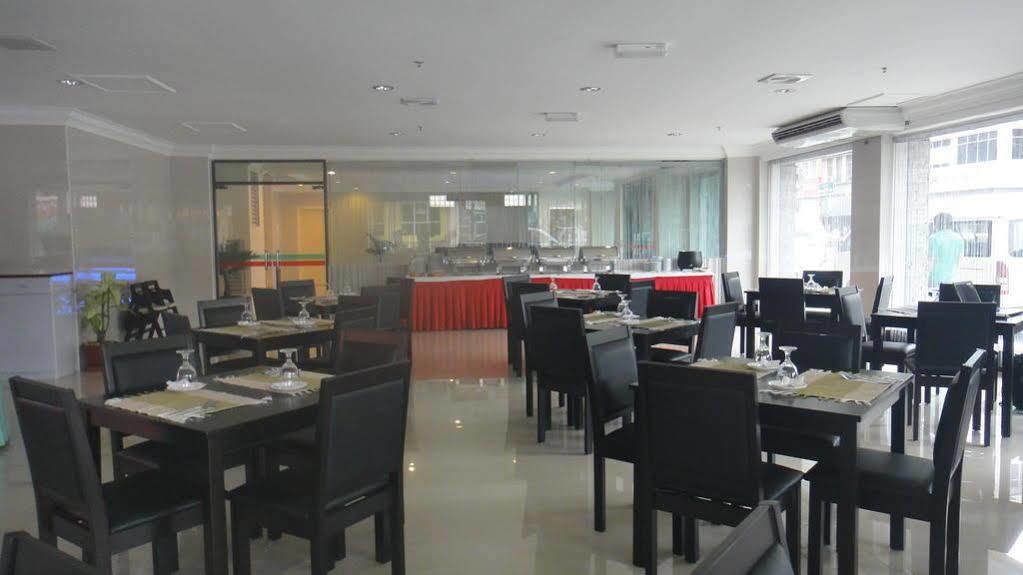 Silam Dynasty Hotel Лахад-Дату Экстерьер фото